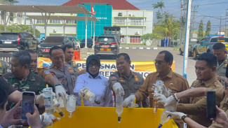 Polresta Mataram Dukung Pemusnahan Ratusan Botol Miras Sitaan Satpol PP