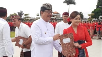 Wabup Gianyar Lantik 1.994 PPPK Tahap II Tekankan Penerapan Nilai Dasar Berakhlak