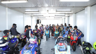 IndonesianGP Go To Schools, Pembalap Dunia Ngebut ke Lombok Tengah Tebar Inspirasi Keselamatan