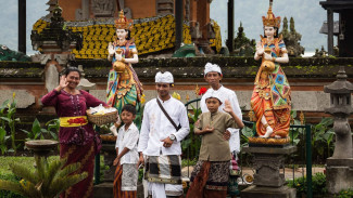 Mayantaka Carita, Inti Pertunjukan di Balik Bait-Bait Kuno Bali