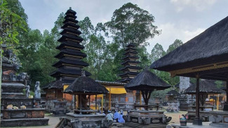Dalem Balingkang Di Persimpangan Doa Bali dan Tiongkok