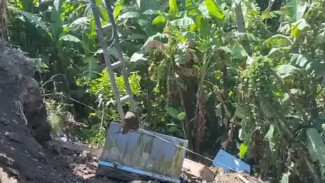 Longsor Terjang Jembrana, Tembok dan Kolam Lele Ambruk