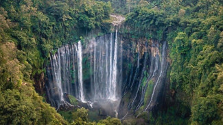 Air Terjun Tumpak Sewu Lumajang! Cek Harga Tiket, Rute, Fasilitas dan Spot Menarik