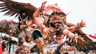 Pawai Ogoh-Ogoh Bali Menyambut Nyepi