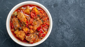 Resep Ayam Pedas Manis Rumahan yang Gurih dan Bikin Nagih