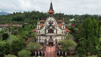 Gereja Hati Kudus Yesus Palasari Bali Destinasi Wisata Religi Ikonik Bernuansa Eropa