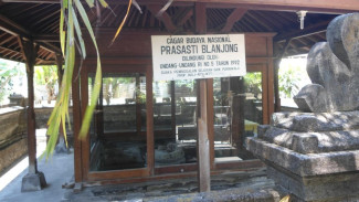 Prasasti Blanjong Warisan Sejarah Tertua Pulau Bali