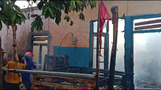Rumah Milik Kakek di Bima Ludes Terbakar