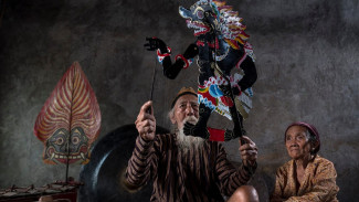 Wayang Kardus Taring Padi di Panggung Dunia
