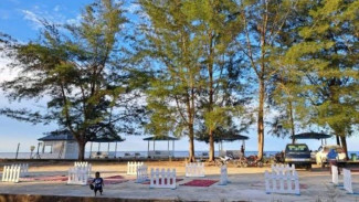 Pesona Pantai Tanah Kuning Kalimantan Utara