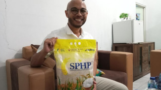 Bulog Bima Waspada Peredaran SPHP Oplosan, Begini Cara Bedakan Beras Asli dan Palsu