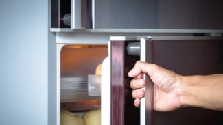 Kulkas 2 Pintu Paling Dicari 2025, Cek Harga dan Fiturnya di Sini