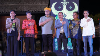 Budaya Menghadirkan Karya Sastra dan Seni dalam Folklore Fusion Festival Palu 2025