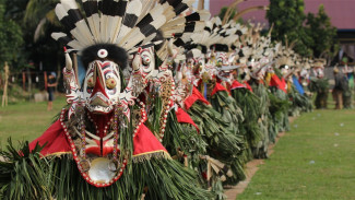Makna Mendalam Hudoq, Tarian Sakral Suku Dayak
