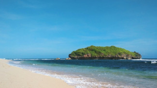 Pantai Sadranan, Surga Snorkeling & Bersantai di Gunungkidul yang Buka 24 Jam