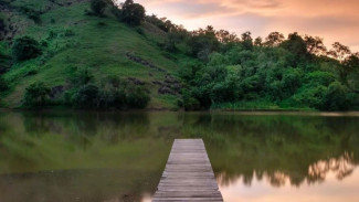 Telaga Claket, Wisata Alam Pesona Mini Ranu Kumbolo di Wonogiri