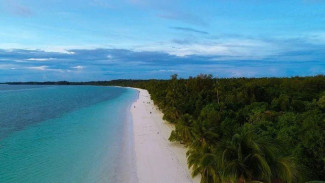 Pantai Ngurbloat, Pasir Putih Terhalus di Dunia yang Ada di Maluku Tenggara