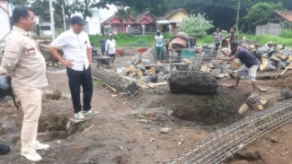 Salah Ukuran, Pondasi Koperasi Desa Merah Putih Desa Alasrejo Dihancurkan Paksa