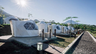 Damar Valley Glamping Tawarkan Sensasi Menginap dalam Igloo Ala Orang Eskimo