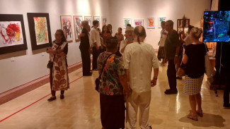 Seniman Bali–Swiss Bicara Alam Lewat Lukisan di ARMA Museum Ubud