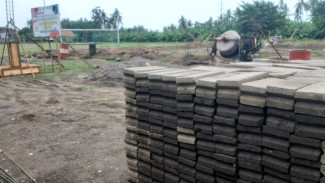 Salah Pesan Material, Mantan Mandor Proyek KDMP Desa Bimorejo & Desa Sumber Kencono Rugikan Pemilik Batako?