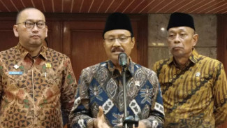 Mensos Gus Ipul Pastikan Korban Banjir Bandang Sumatra Dapat Bantuan Rp15 Ribu per Hari Selama 3 Bulan