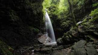 Air Terjun Waisia, Wisata Alam Andalan yang Bikin Betah