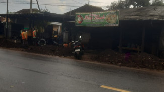 Aroma Ketidakadilan di Balik Proyek Normalisasi Drainase Desa Bajulmati