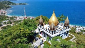 Pesona Masjid Walima Emas, Keindahan Kubah Berlapis Emas Serambi Madinah di Gorontalo