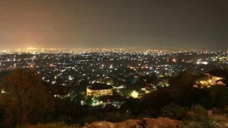 Pesona Tersembunyi Bukit Gombel Semarang, Favorit Pemburu Sunset dan City Light