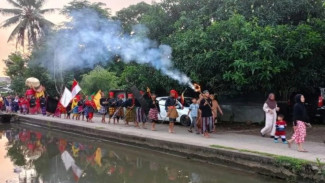 Kearifan Lokal dalam Upacara Adat Turun Tanam Kabupaten Maros