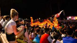 Pesta Cahaya dalam Festival Buon Lai Heua Fai 2022