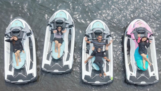 Sensasi Jetski di Pantai Boom Banyuwangi, Seru di Ikon Wisata Kota
