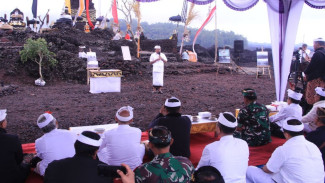 Koster Tekankan Koordinasi dengan Tokoh Adat dalam Pengembangan Kawasan Batur