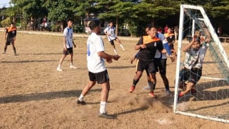 Suguhkan Kualitas Permainan, Tournamen Mini Soccer Kades Bajulmati Primadona Warga Wongsorejo