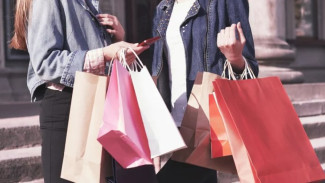 Gen Z Sering Kalap Belanja? Ini Alasan Impulsive Buying Sulit Dikendalikan