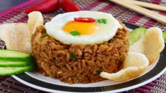 Rahasia Menghangatkan Nasi Goreng Sisa Tanpa Mengubah Cita Rasa Asli