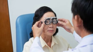 Mata Sering Lelah karena Layar? Begini Cara Sederhana Menjaga Kesehatan Mata