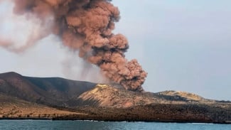 Abu Vulkanik Anak Krakatau Menyebar Luas, Sejumlah Daerah Mulai Terdampak