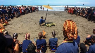 Jejak Spiritual Mataram: Menggali Makna Budaya di Pantai Parangkusumo