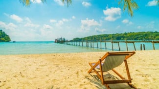 Rekomendasi Wisata Pantai Budget Pelajar yang Menakjubkan