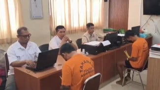 Kalah Judi Tajen, 2 Pria Nekat Bakar Mesin Perontok Padi