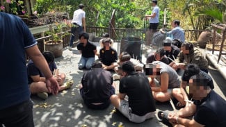 17 WNA Diamankan Imigrasi di Dalung, Diduga Jadi Markas Pinjaman Daring