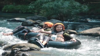 Menjajal River Tubing Sungai Bahorok: Sensasi Mengapung Bersama Orangutan