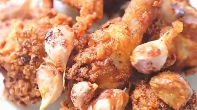 Resep ayam bawang putih ala TikToker @Itsfryday