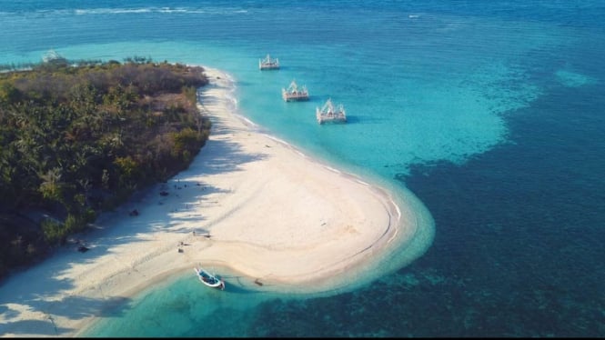 Pantai Gili Labak Membuat Hati Nyaman