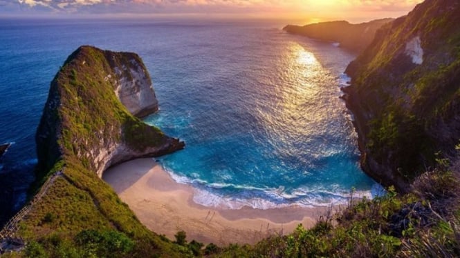 Klingking Beach, Salah Satu Pantai Sekaligus Ikon Nusa Penida