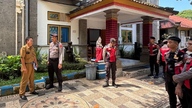 Polres Jembrana patroli di Sekolah dan Tempat Keramaian