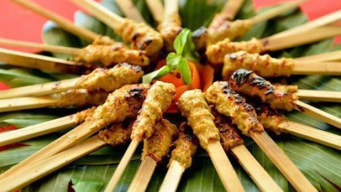 Satu Gigit Sate Lilit, Serasa Liburan ke Bali