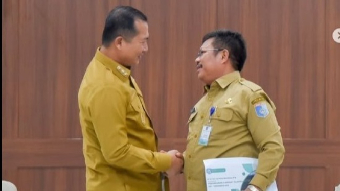 Gubernur NTB, Dr. Lalu Muhamad Iqbal, Pimpin Rapat